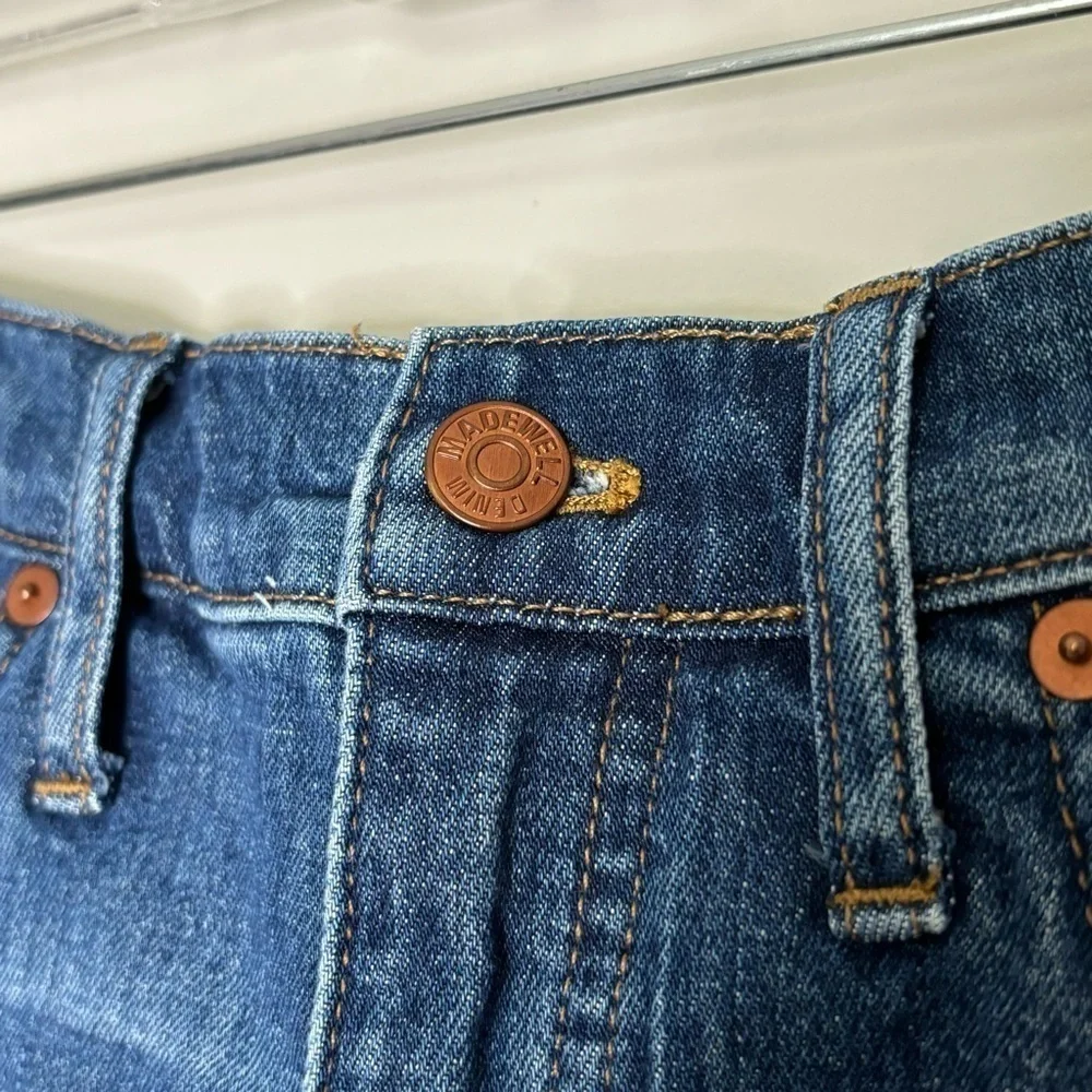 Madewell High-Rise Denim Shorts in Glenoaks Wash: Cutoff Edition, Size 28